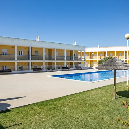 Encosta S Jose - Piscina - Estacionamento * Guia (Faro)
