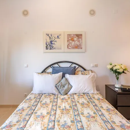 Apartmán Encosta S Jose - Piscina - Estacionamento Guia (Faro)