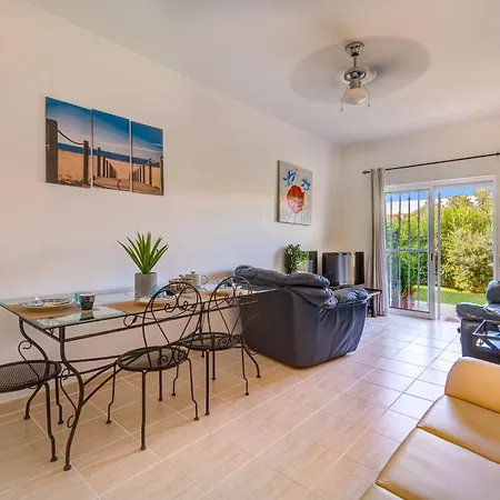 Encosta S Jose - Piscina - Estacionamento *