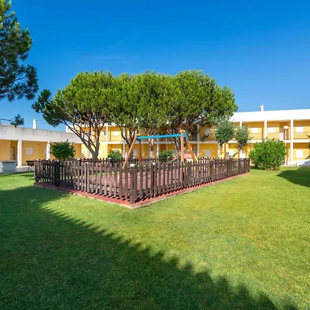 Encosta S Jose - Piscina - Estacionamento *