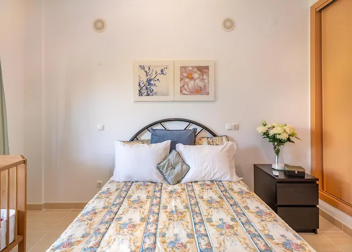 Apartamento Encosta S Jose - Piscina - Estacionamento Guia (Faro)