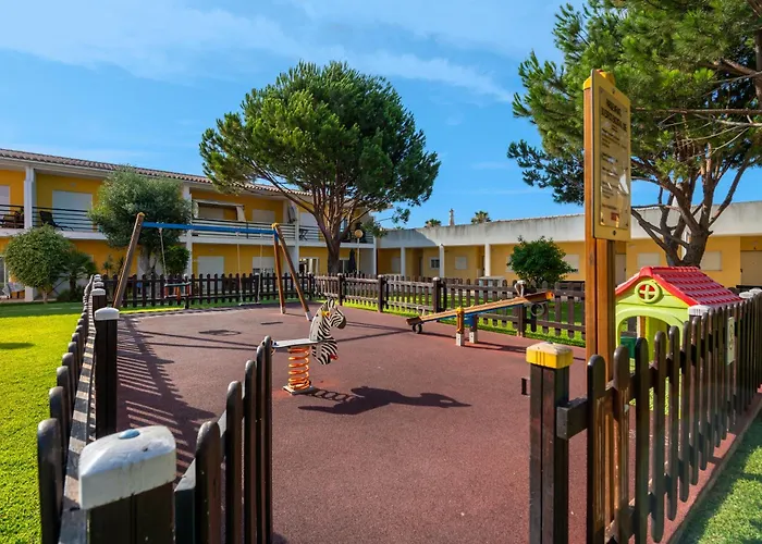 Apartamento Encosta S Jose - Piscina - Estacionamento Guia (Faro)